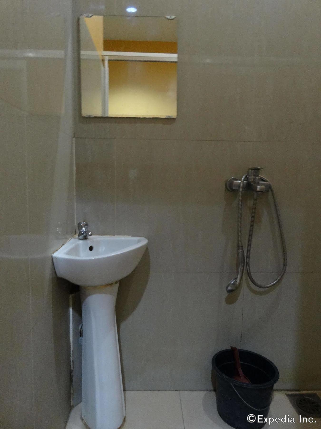 Daylight Inn Davao Zewnętrze zdjęcie