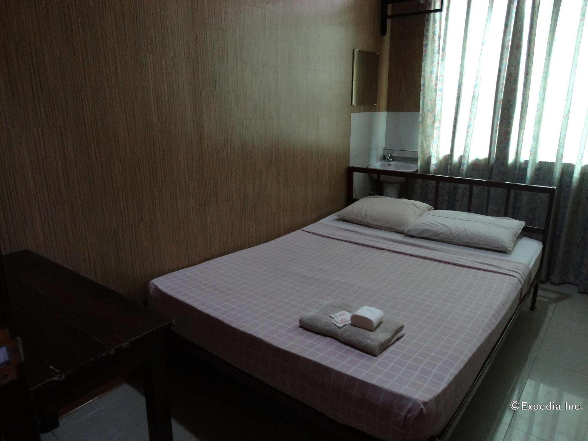 Daylight Inn Davao Zewnętrze zdjęcie