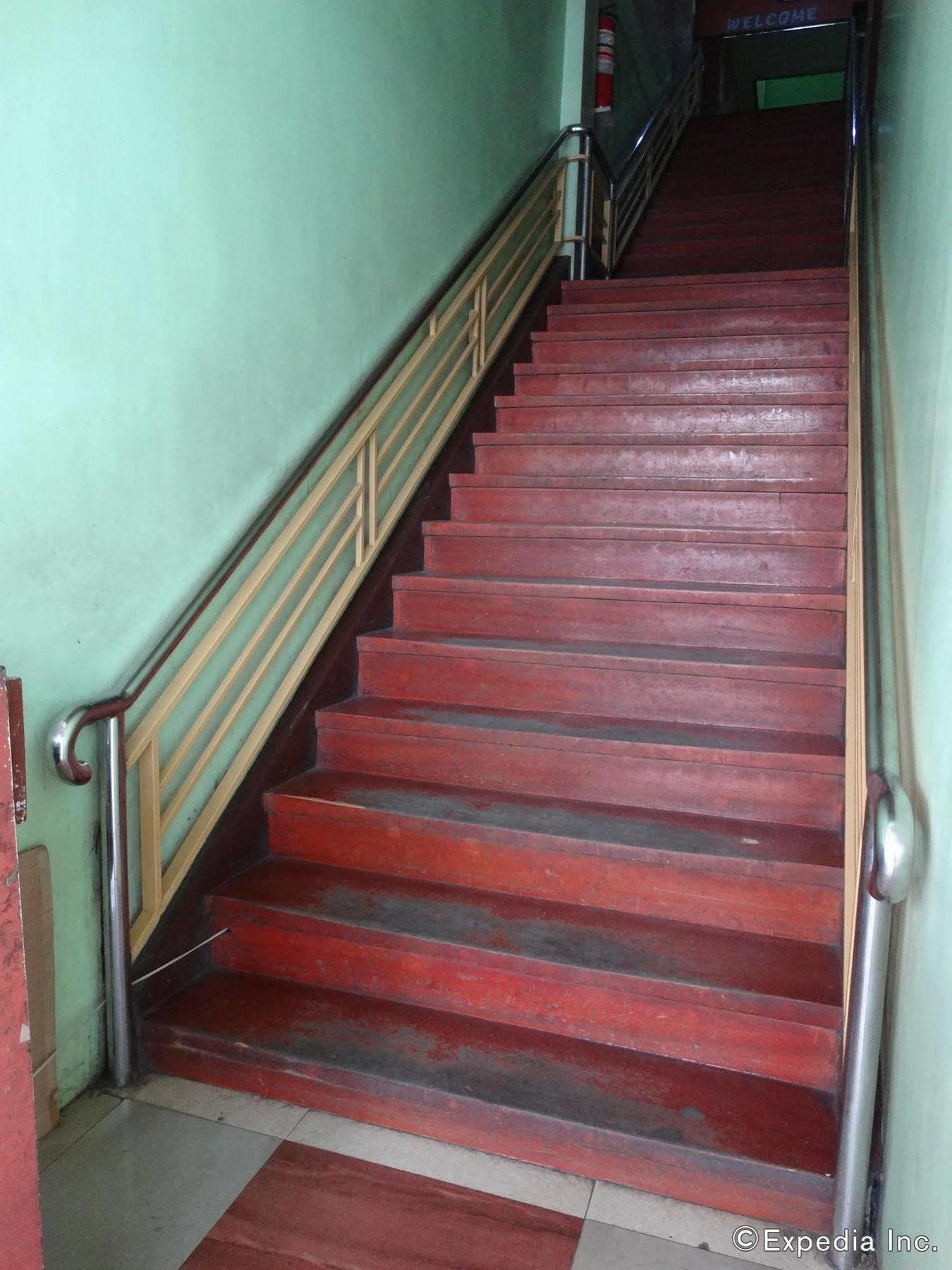 Daylight Inn Davao Zewnętrze zdjęcie