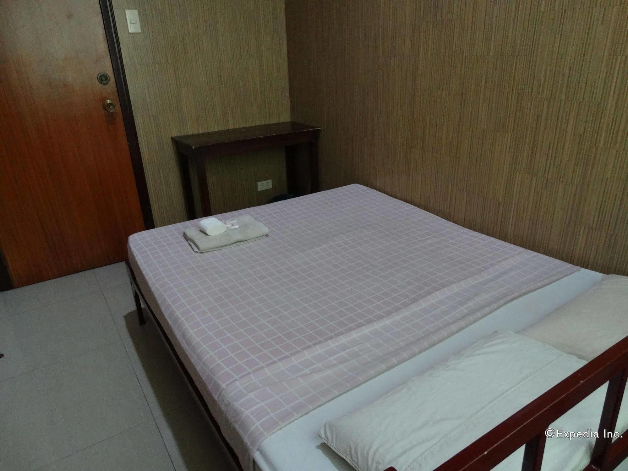 Daylight Inn Davao Zewnętrze zdjęcie