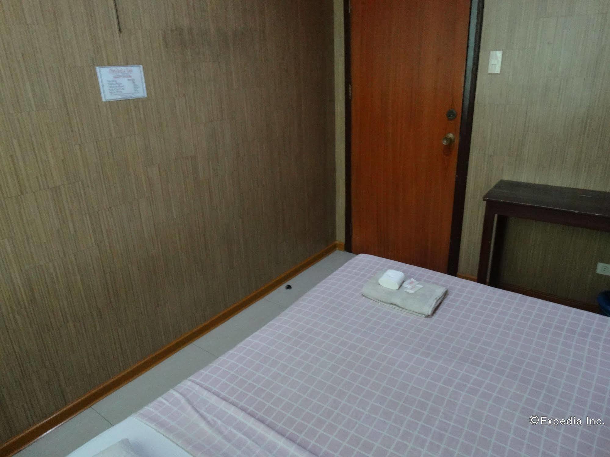 Daylight Inn Davao Zewnętrze zdjęcie